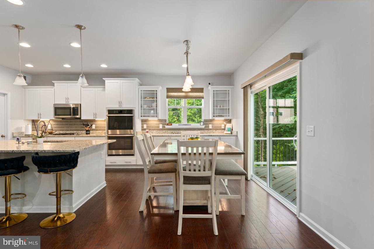 ESTATES AT KINGSWOOD - Residential Lease