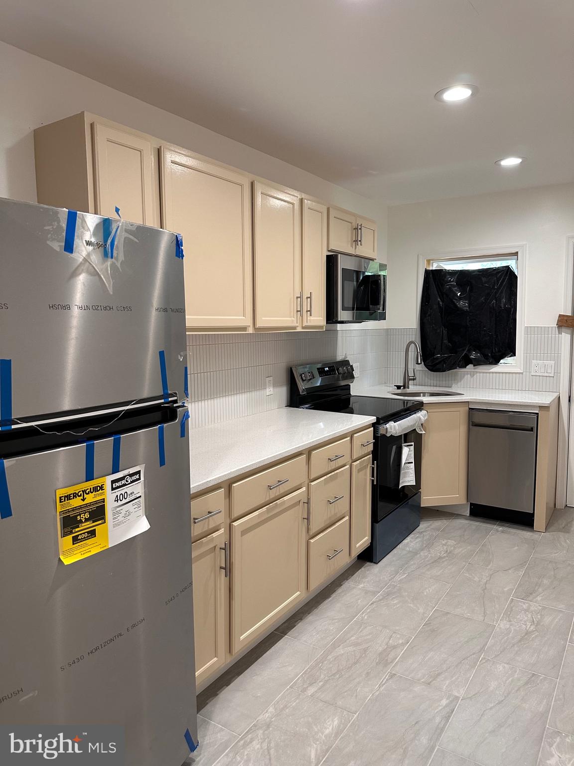 BARCLAY - GREENMOUNT - Residential Lease