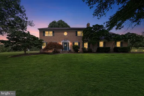 690 Andrews Drive, Harleysville, PA MLS: PAMC2181938
