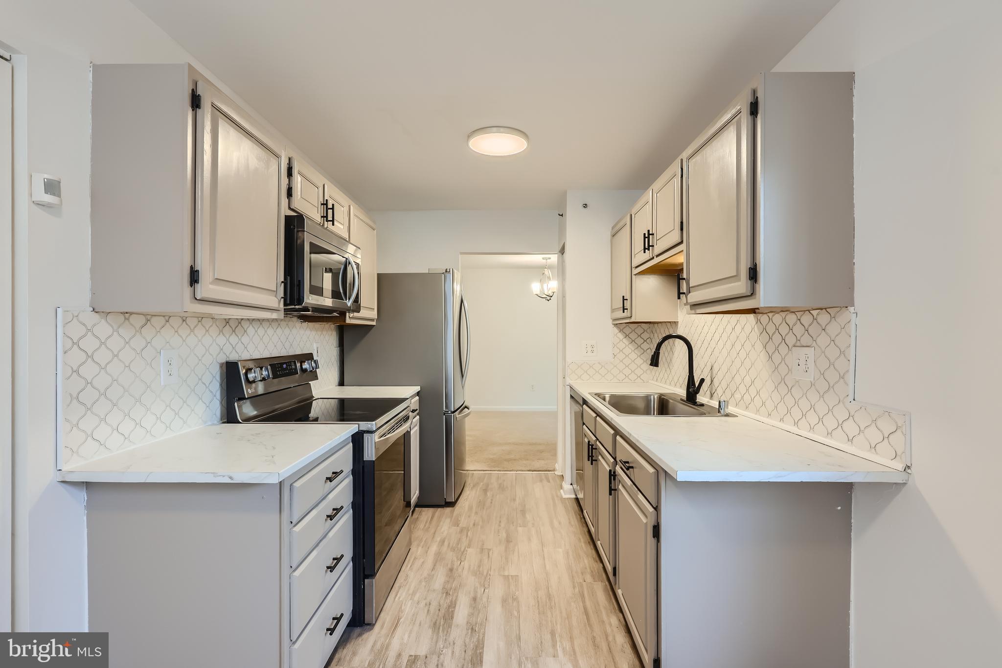 THE POINTE - Residential