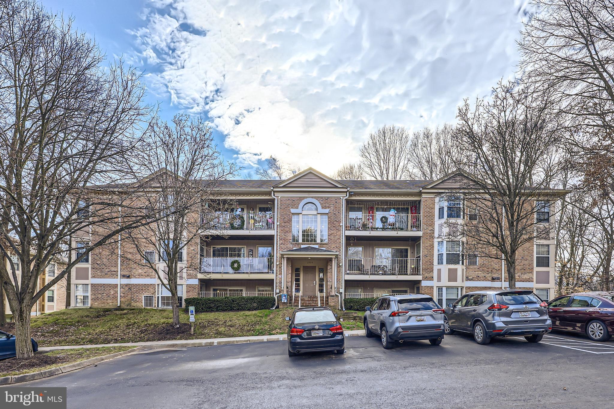 THE POINTE - Residential