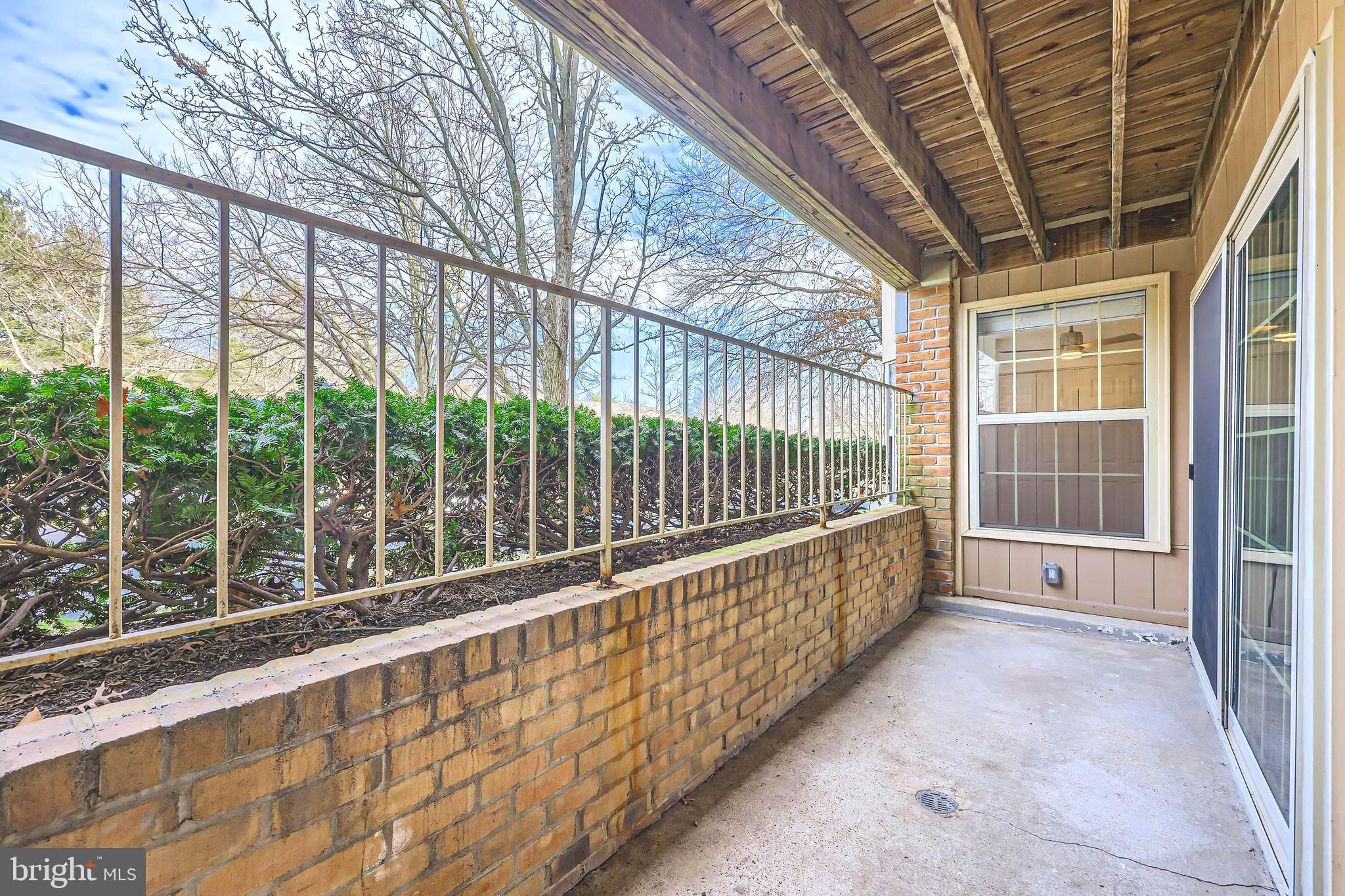 THE POINTE - Residential