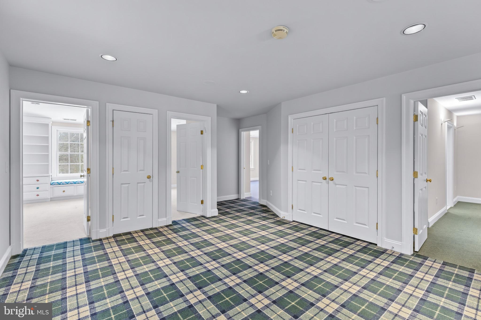 GREENSPRING VALLEY - Residential