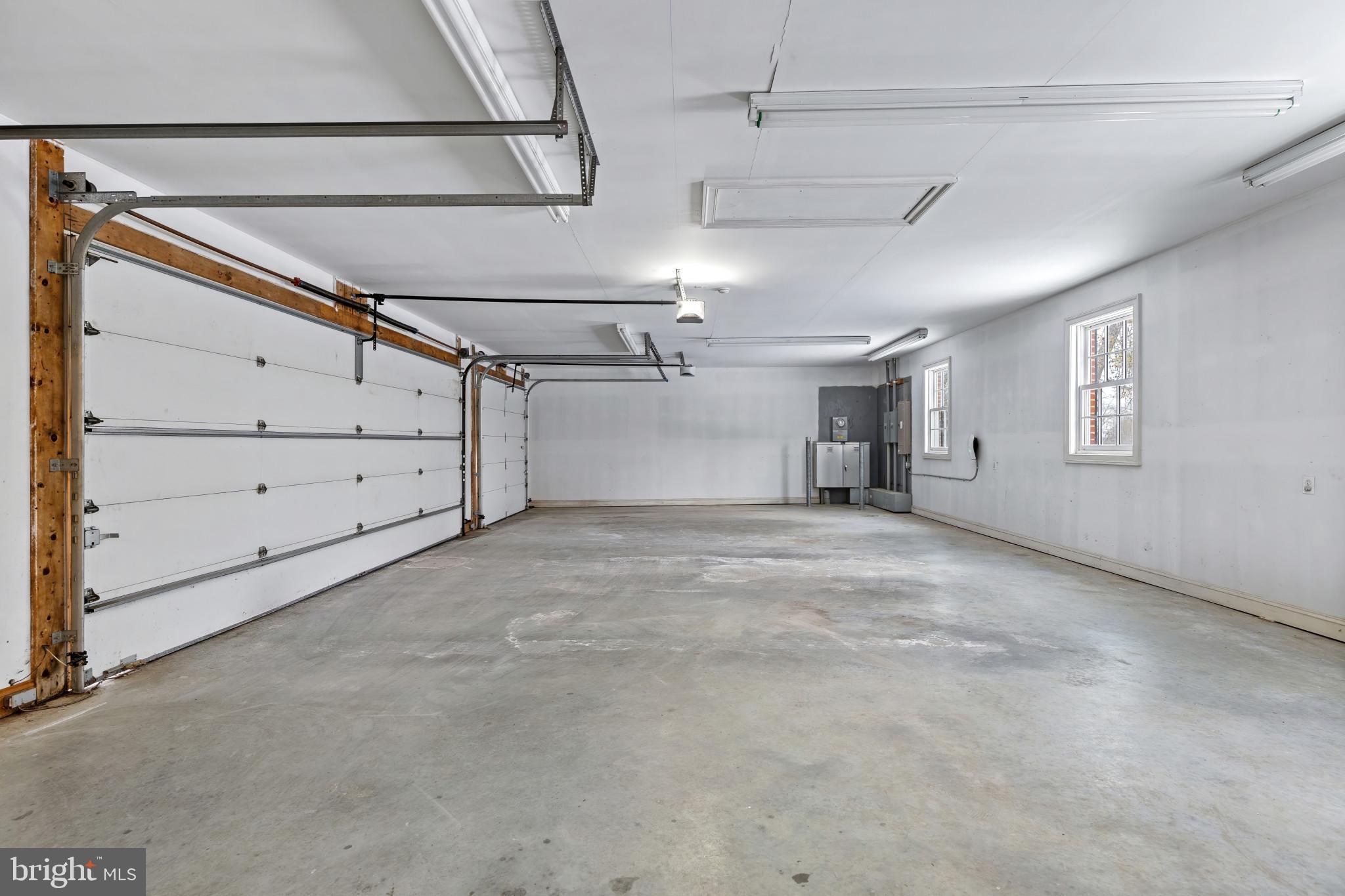 GREENSPRING VALLEY - Residential