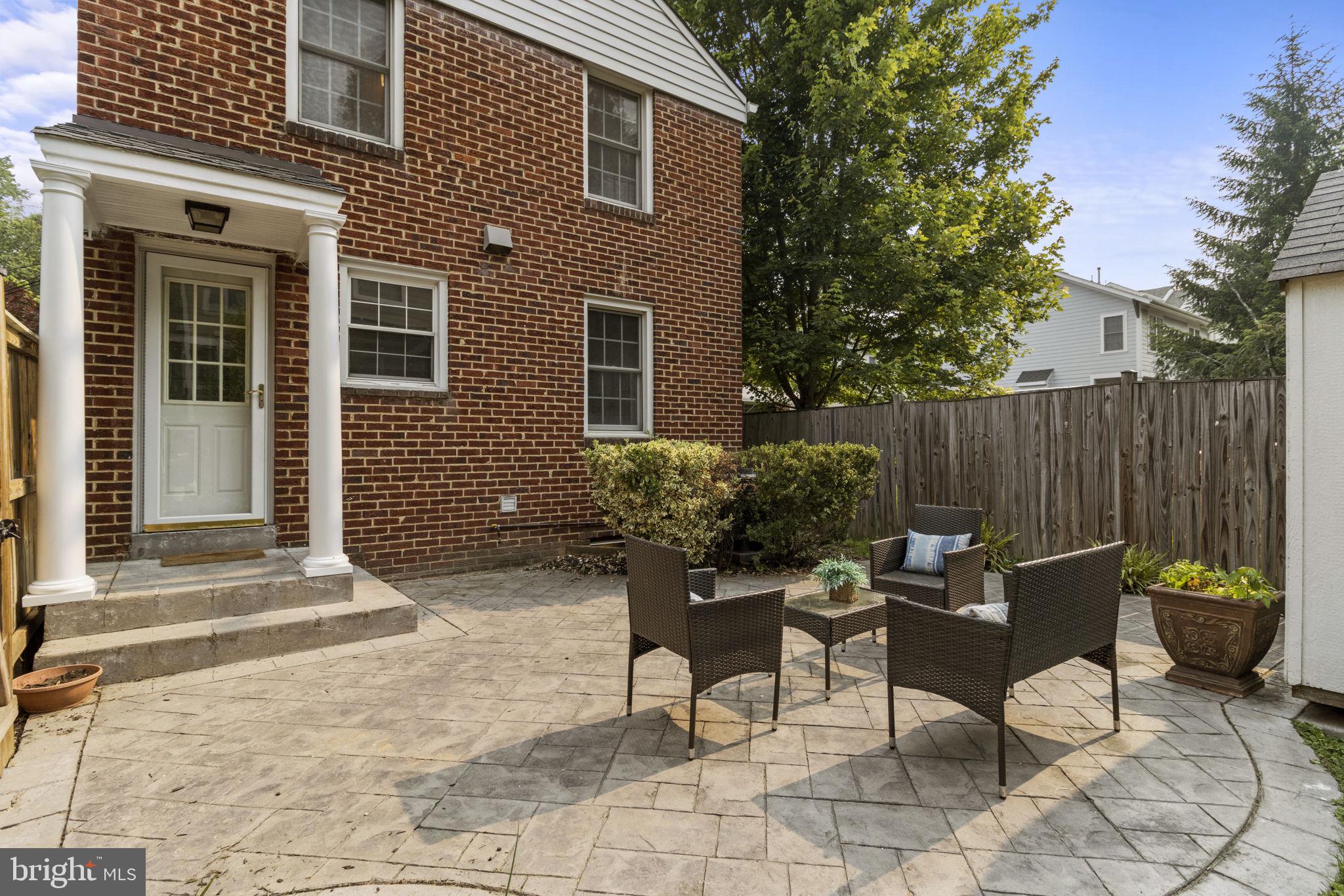 ROSEDALE PARK - Residential