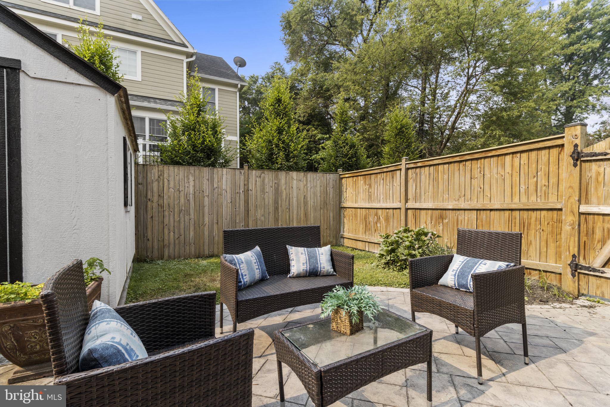 ROSEDALE PARK - Residential