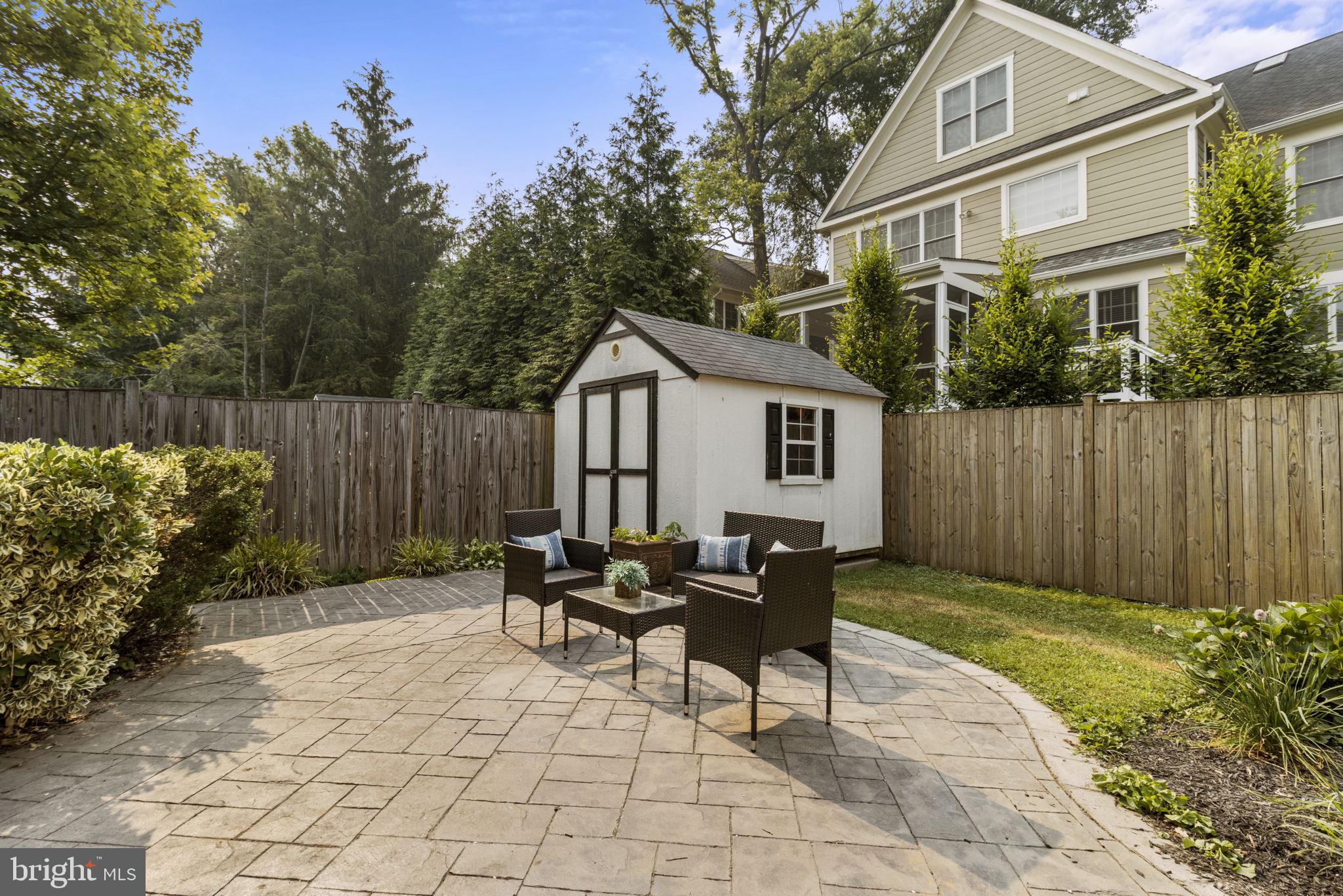 ROSEDALE PARK - Residential