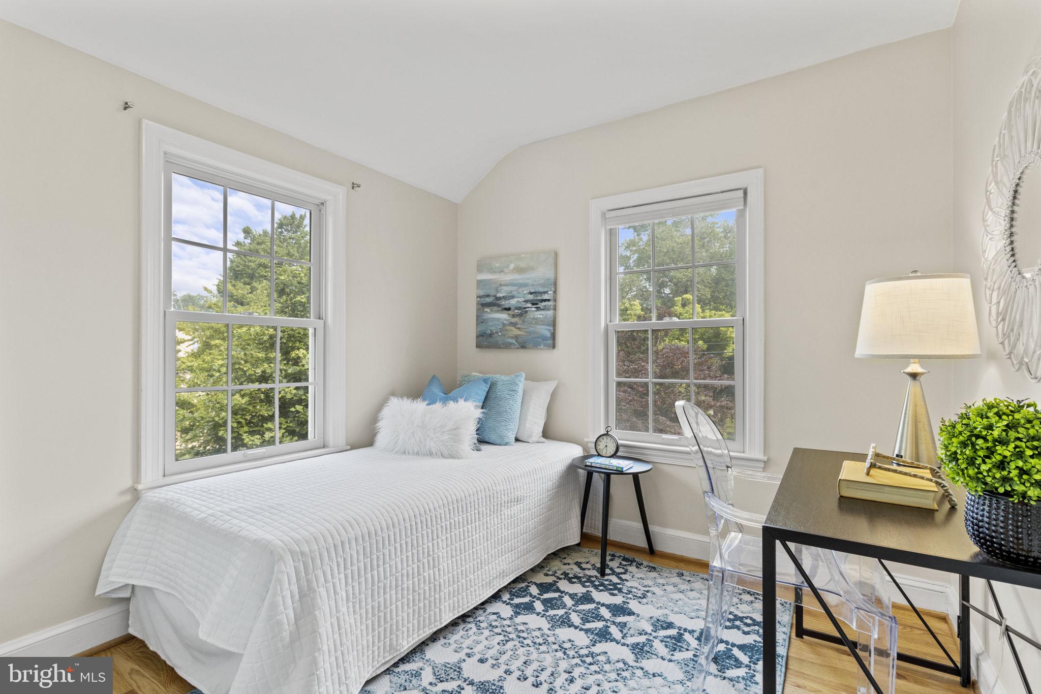 ROSEDALE PARK - Residential