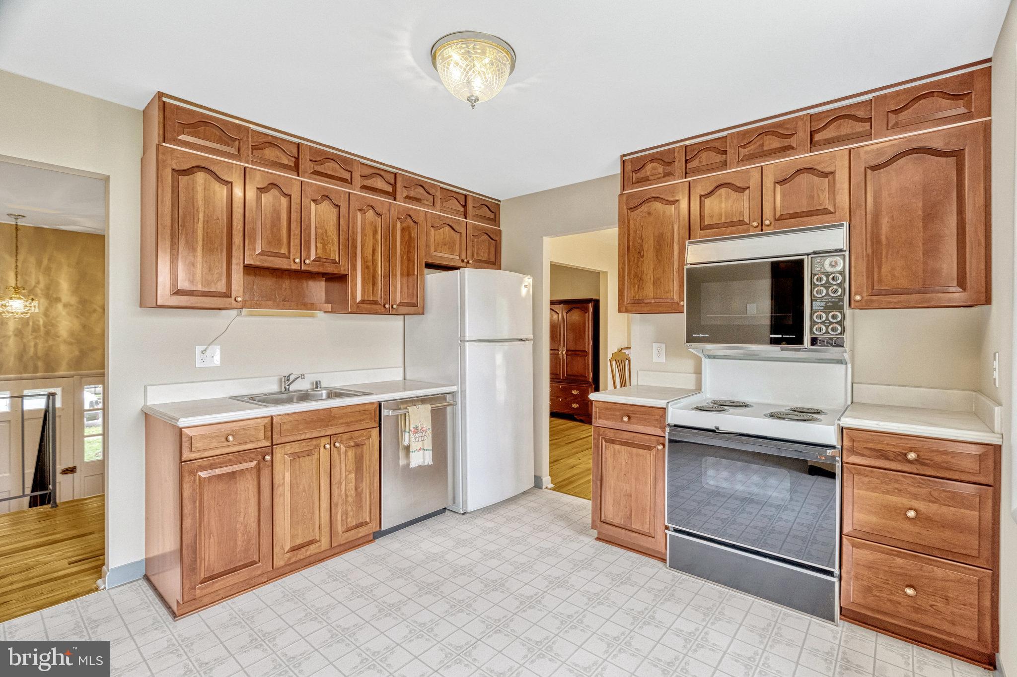 CHALET WOODS - Residential