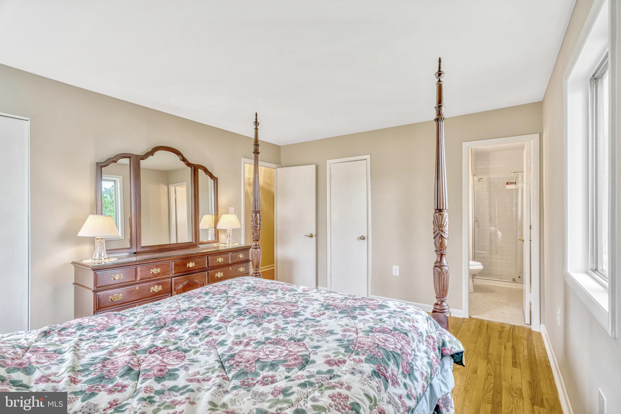 CHALET WOODS - Residential