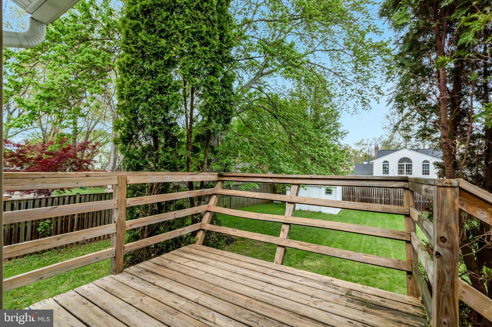 CHALET WOODS - Residential