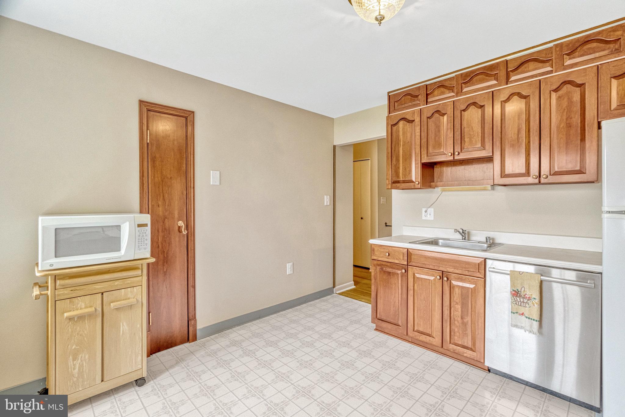 CHALET WOODS - Residential