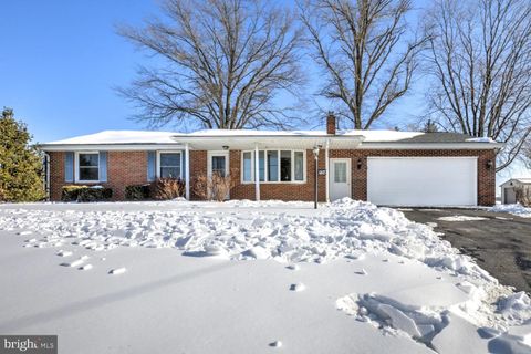 Homes For Sale - 720 S Cocalico Road<br/> DENVER, PA 17517