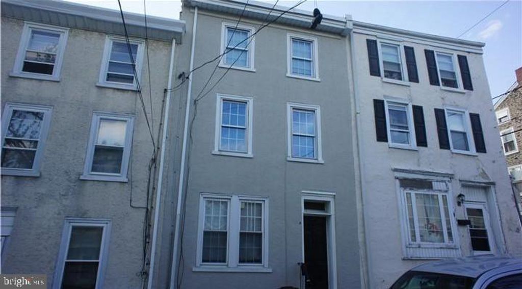 Photo of 128 JAMESTOWN ST, PHILADELPHIA, PA 19127 (MLS # PAPH2257542)