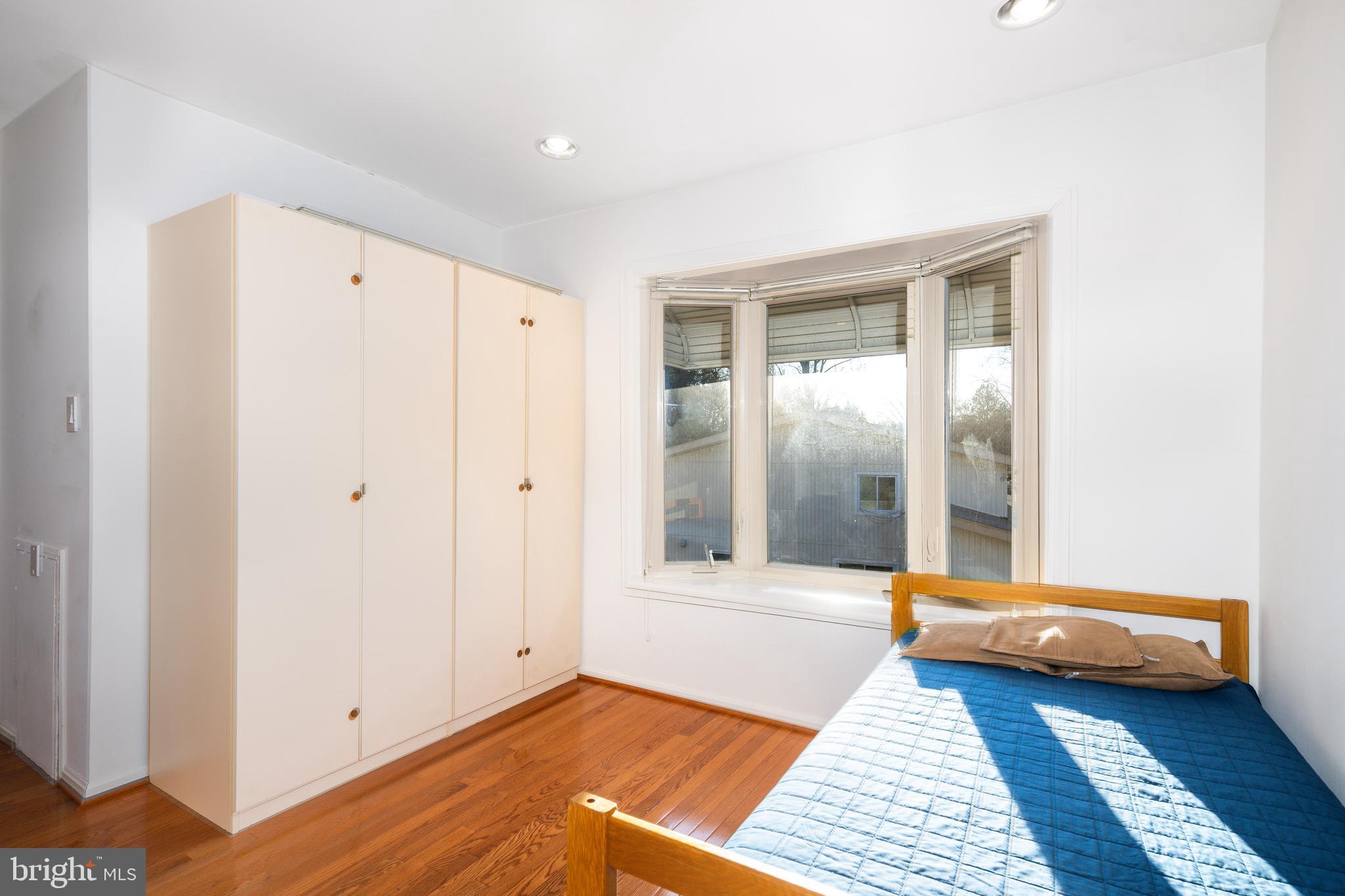 BEDFORDSHIRE - Residential