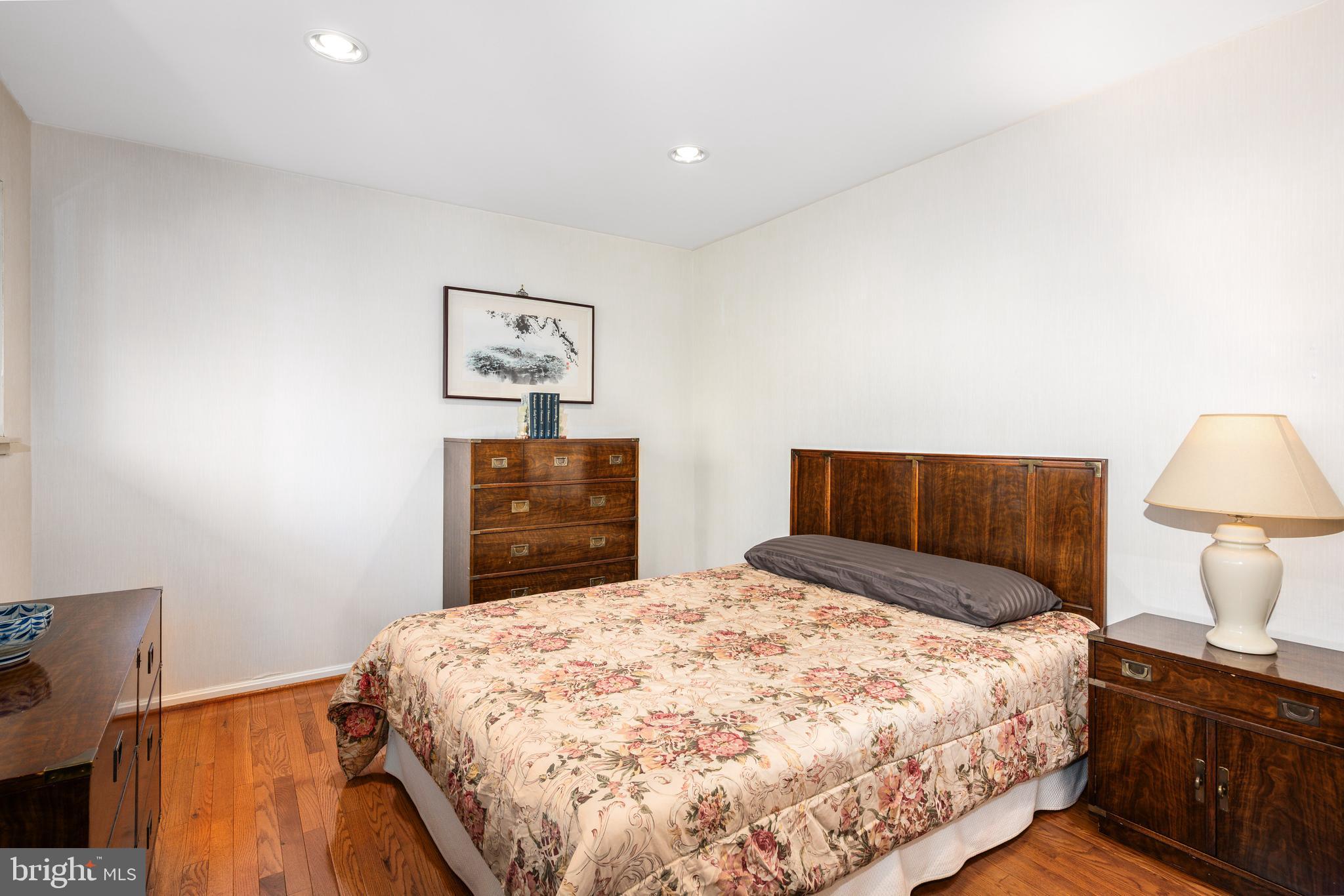 BEDFORDSHIRE - Residential