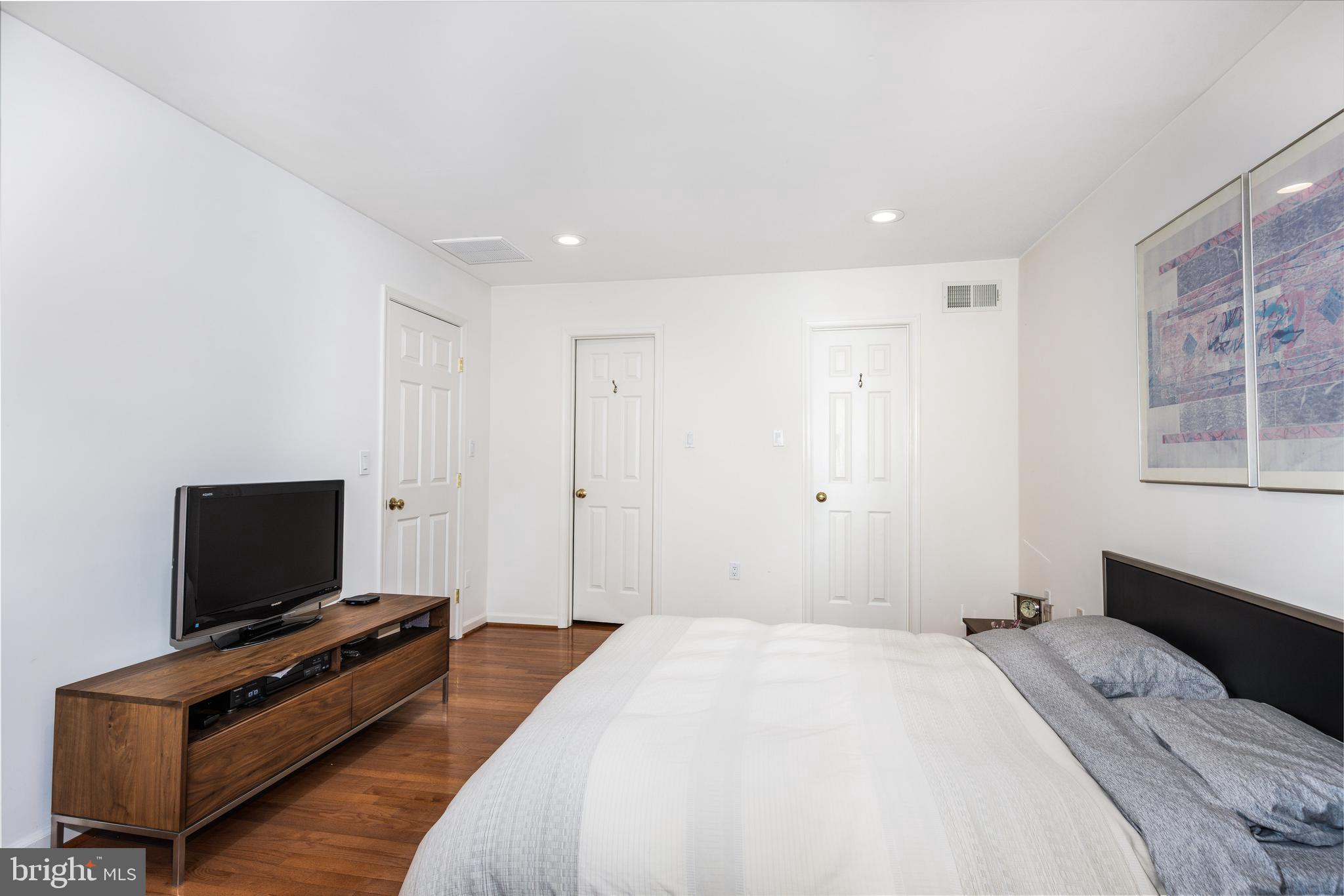 BEDFORDSHIRE - Residential