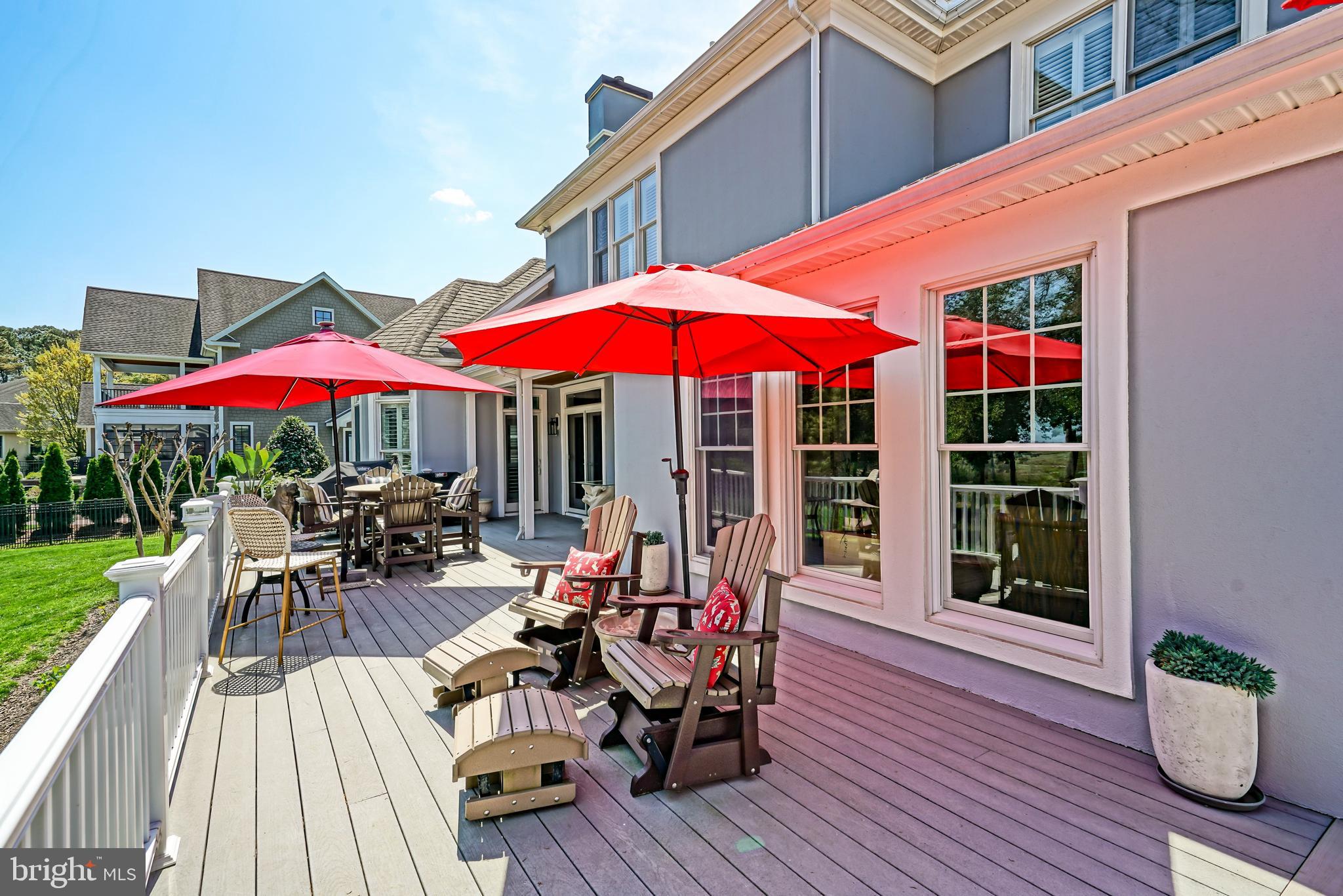 WOLFE POINTE - Residential