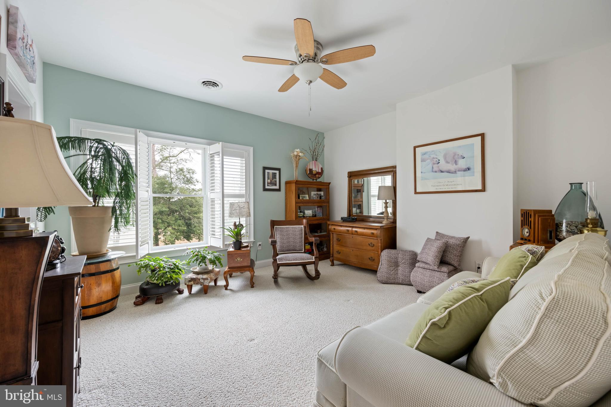 WOLFE POINTE - Residential