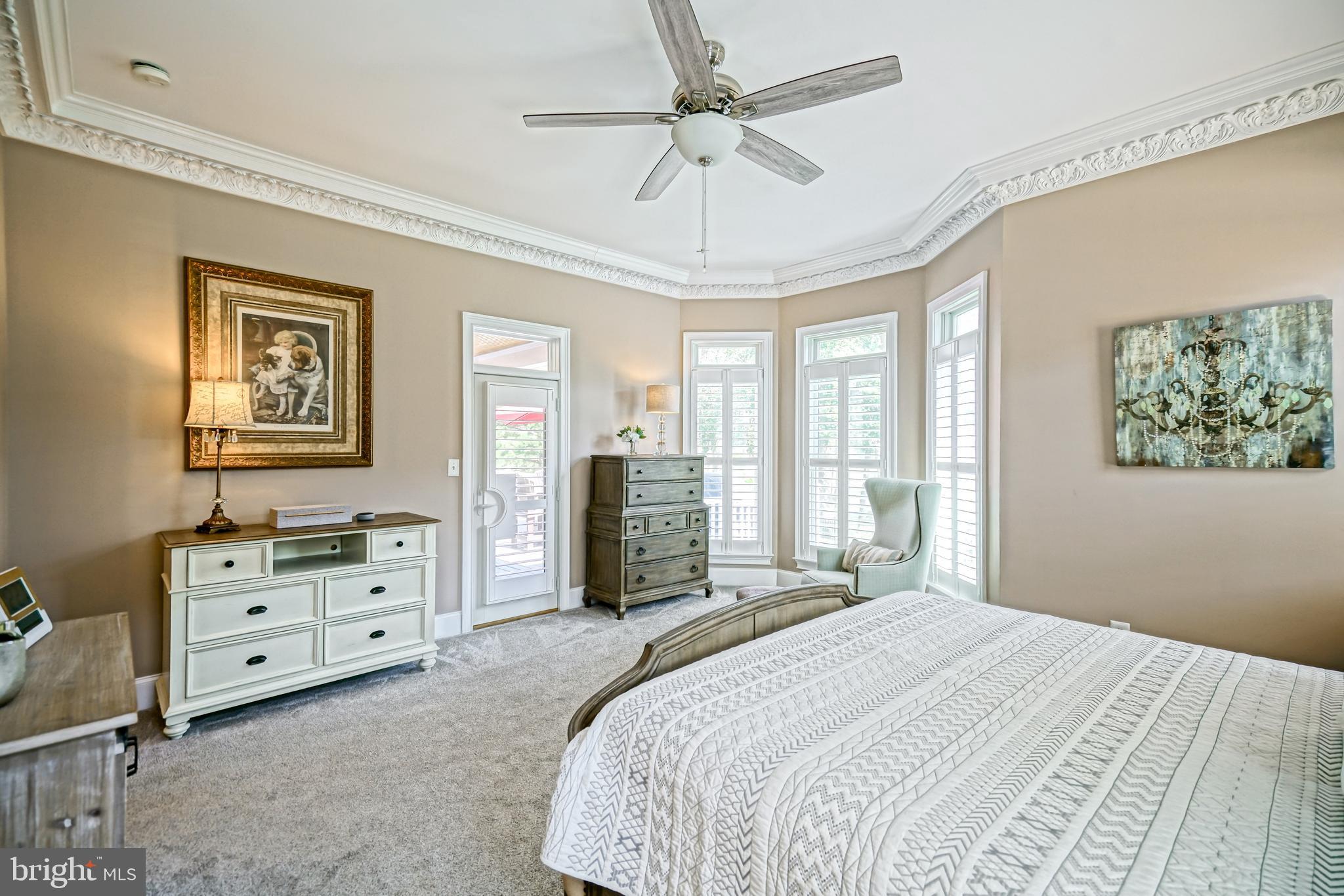 WOLFE POINTE - Residential