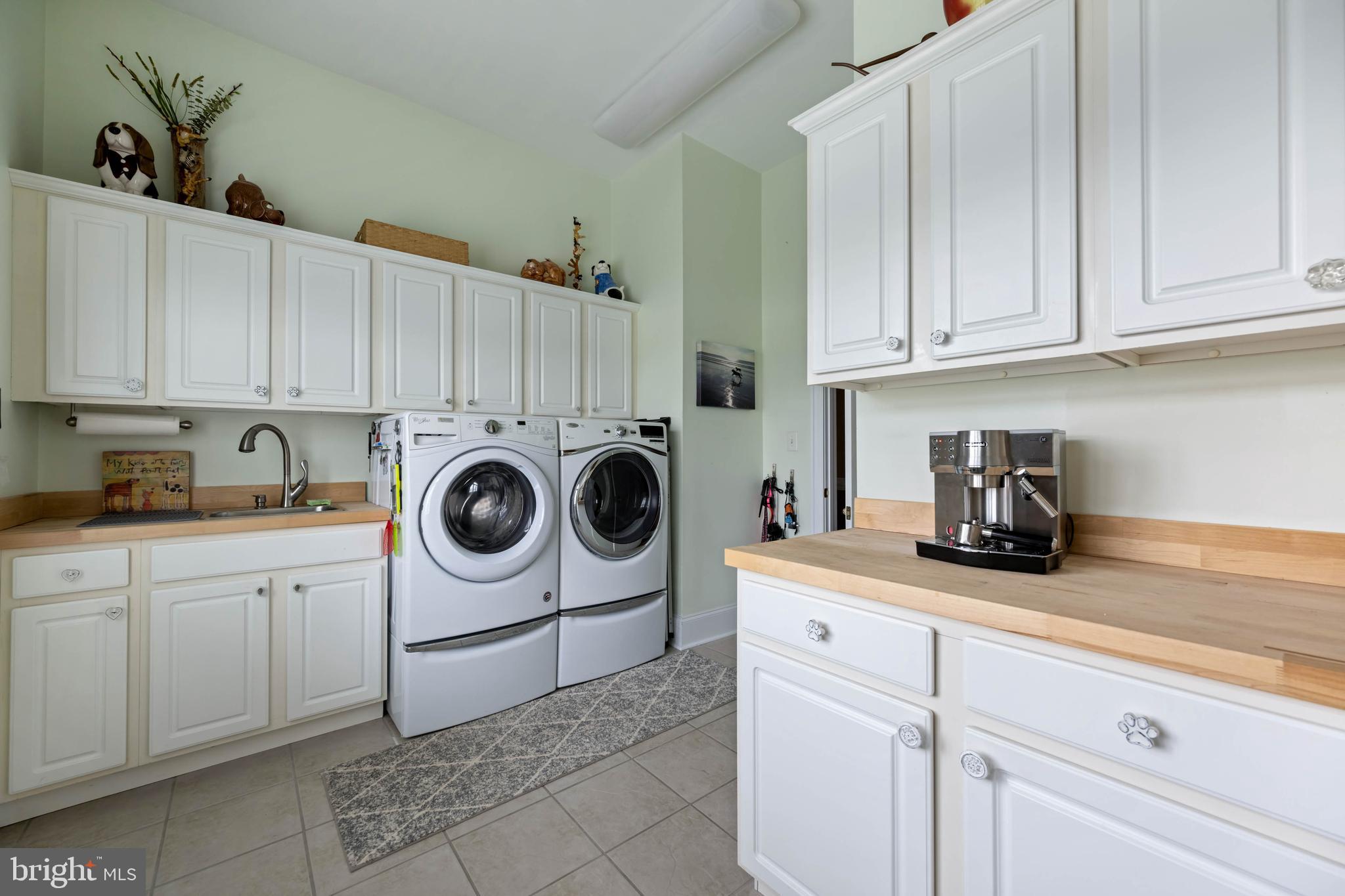 WOLFE POINTE - Residential