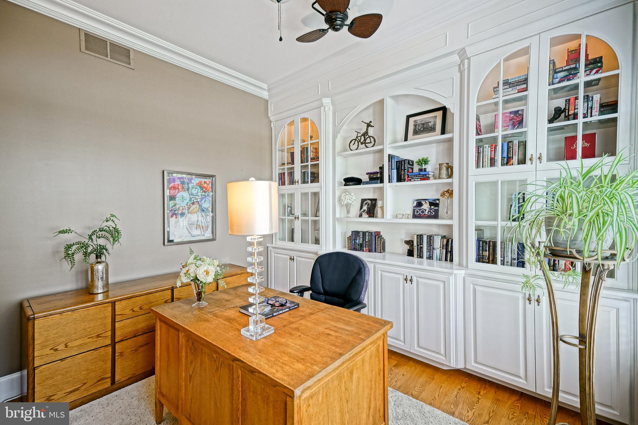 WOLFE POINTE - Residential