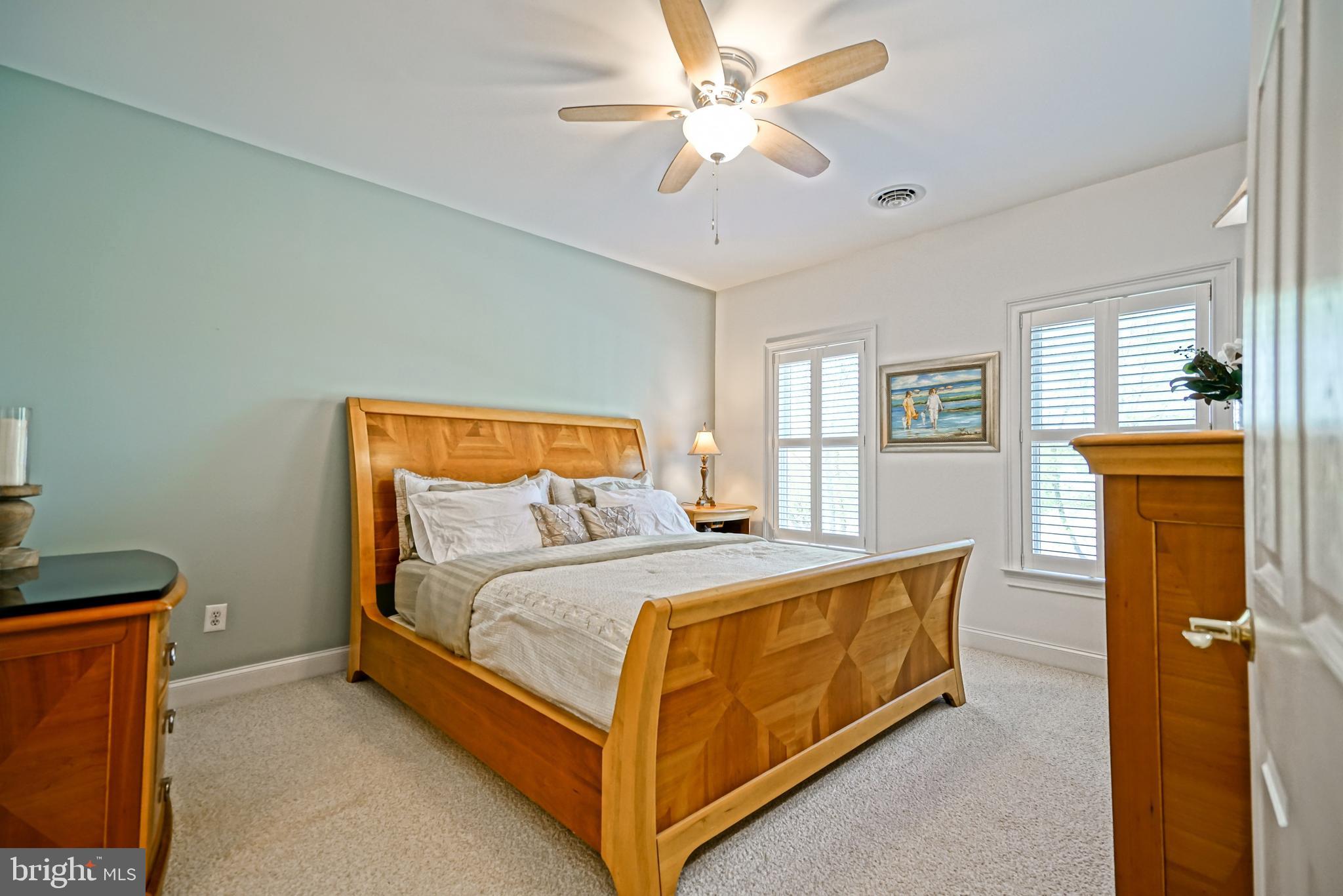 WOLFE POINTE - Residential