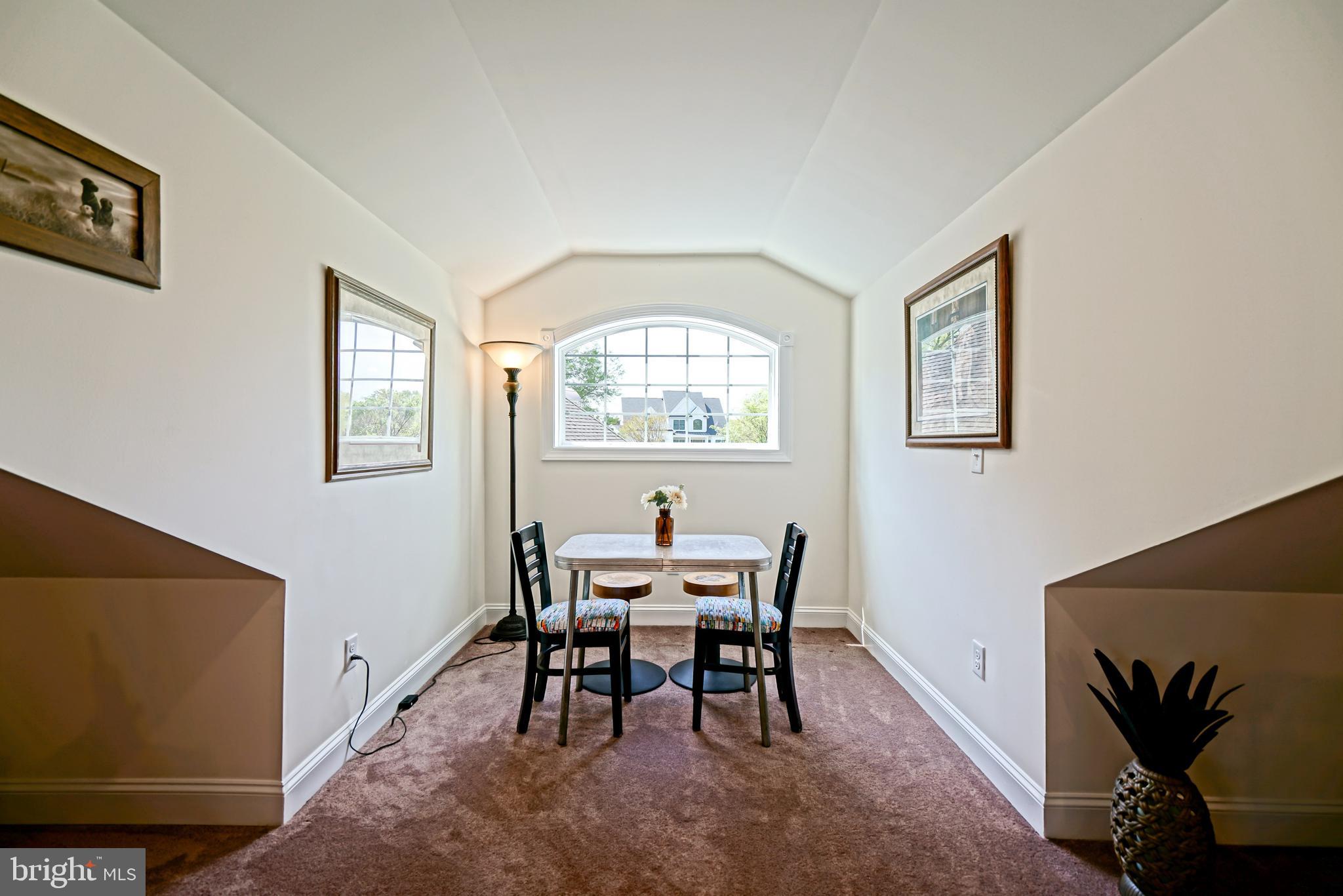 WOLFE POINTE - Residential