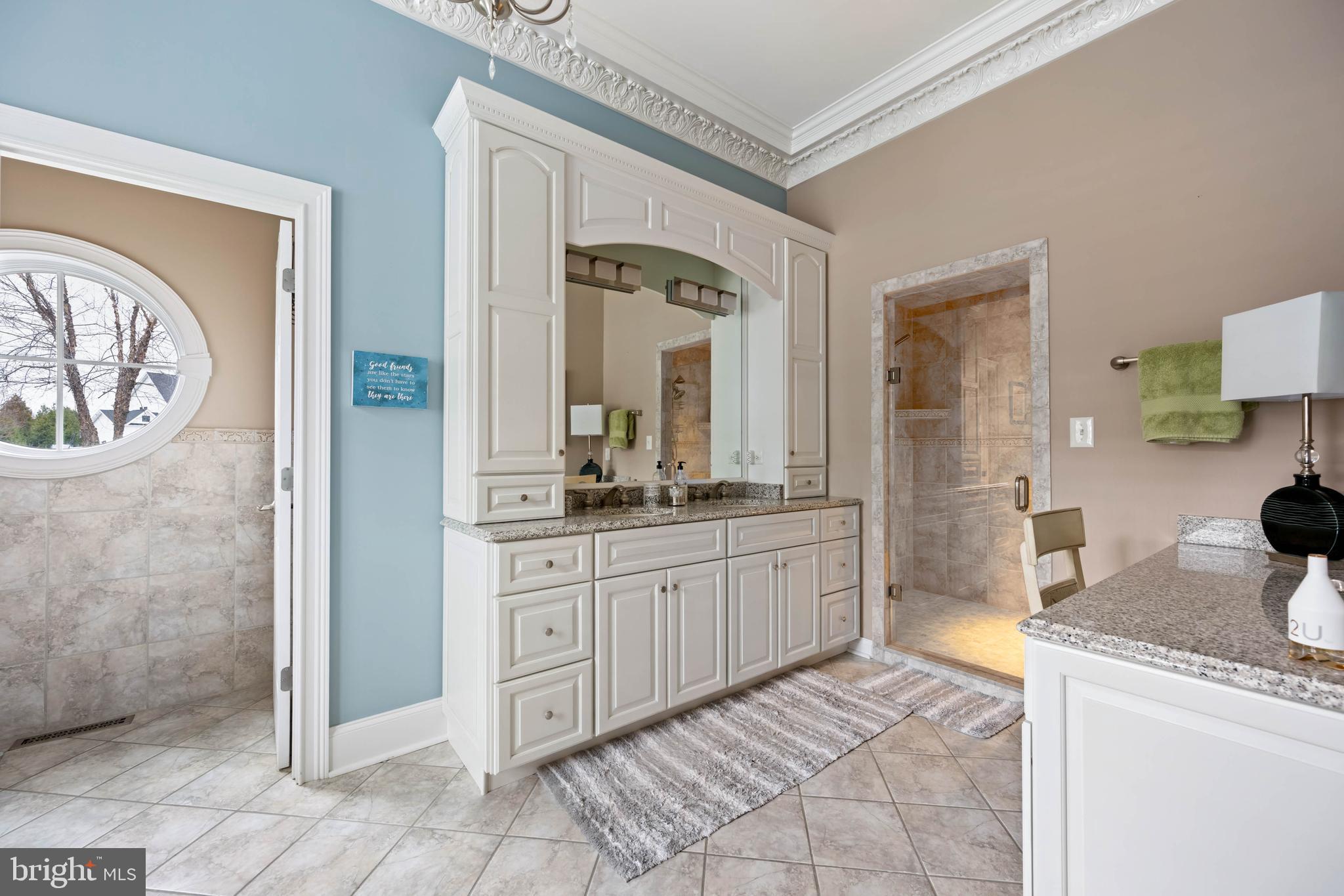 WOLFE POINTE - Residential