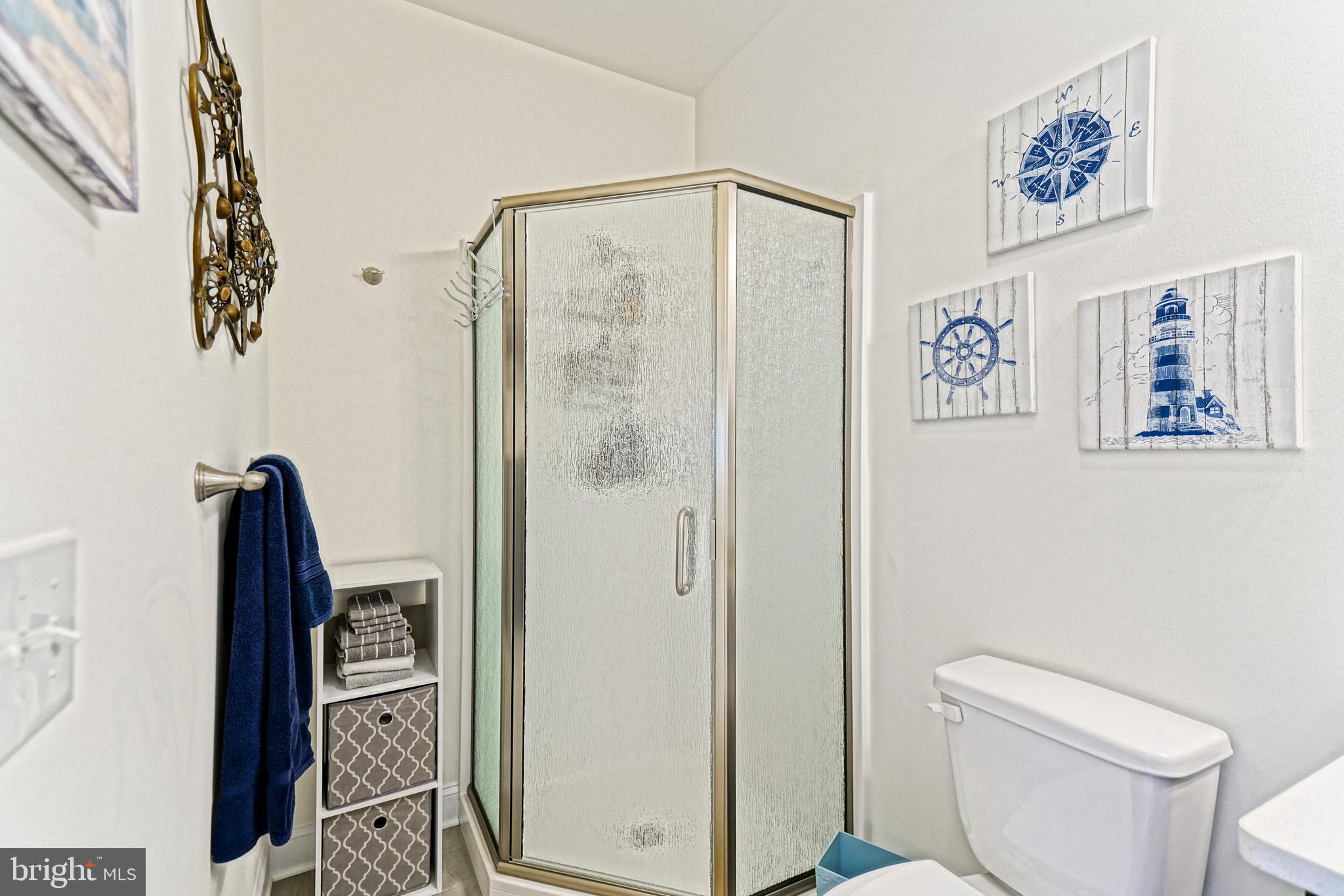 WOLFE POINTE - Residential