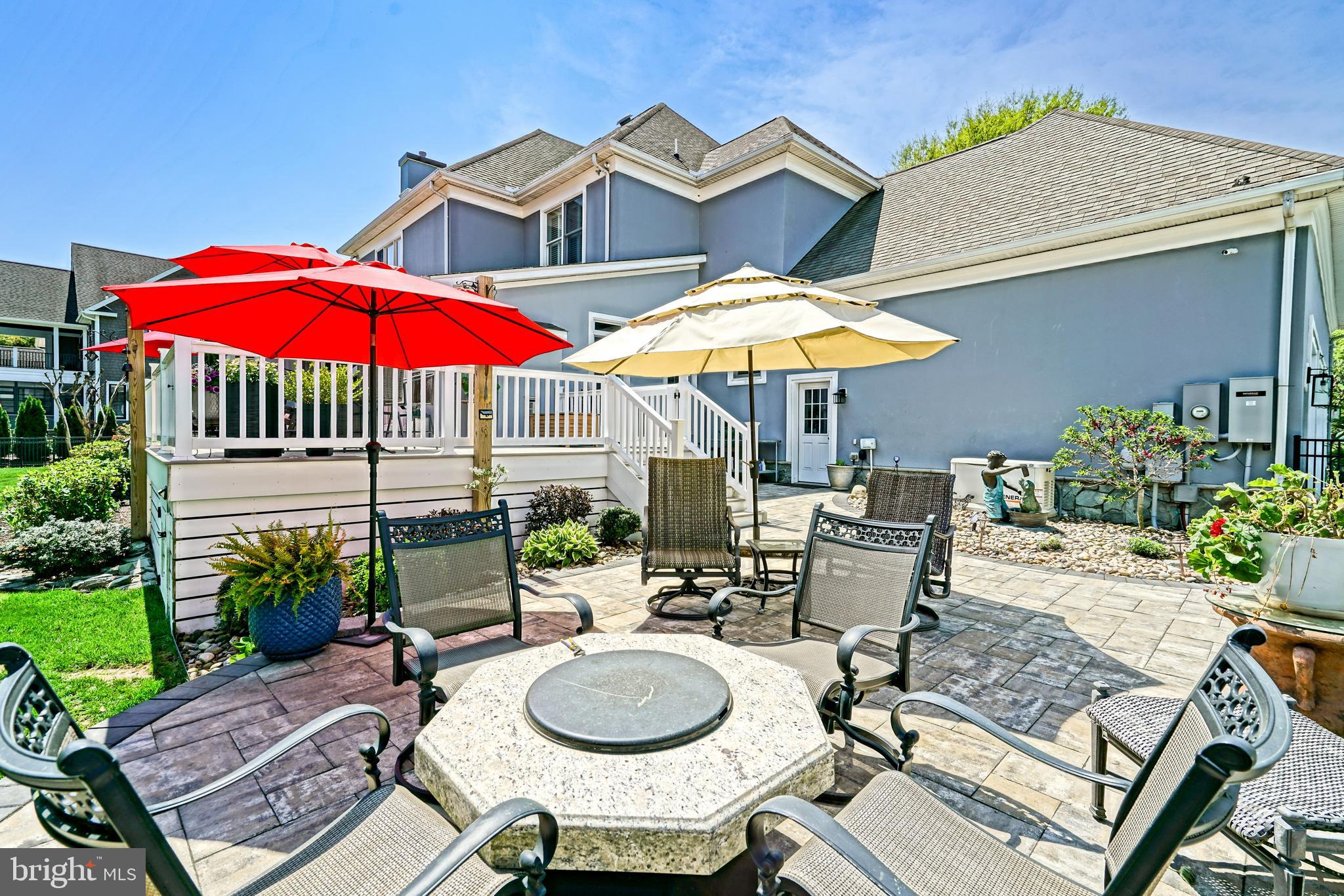 WOLFE POINTE - Residential