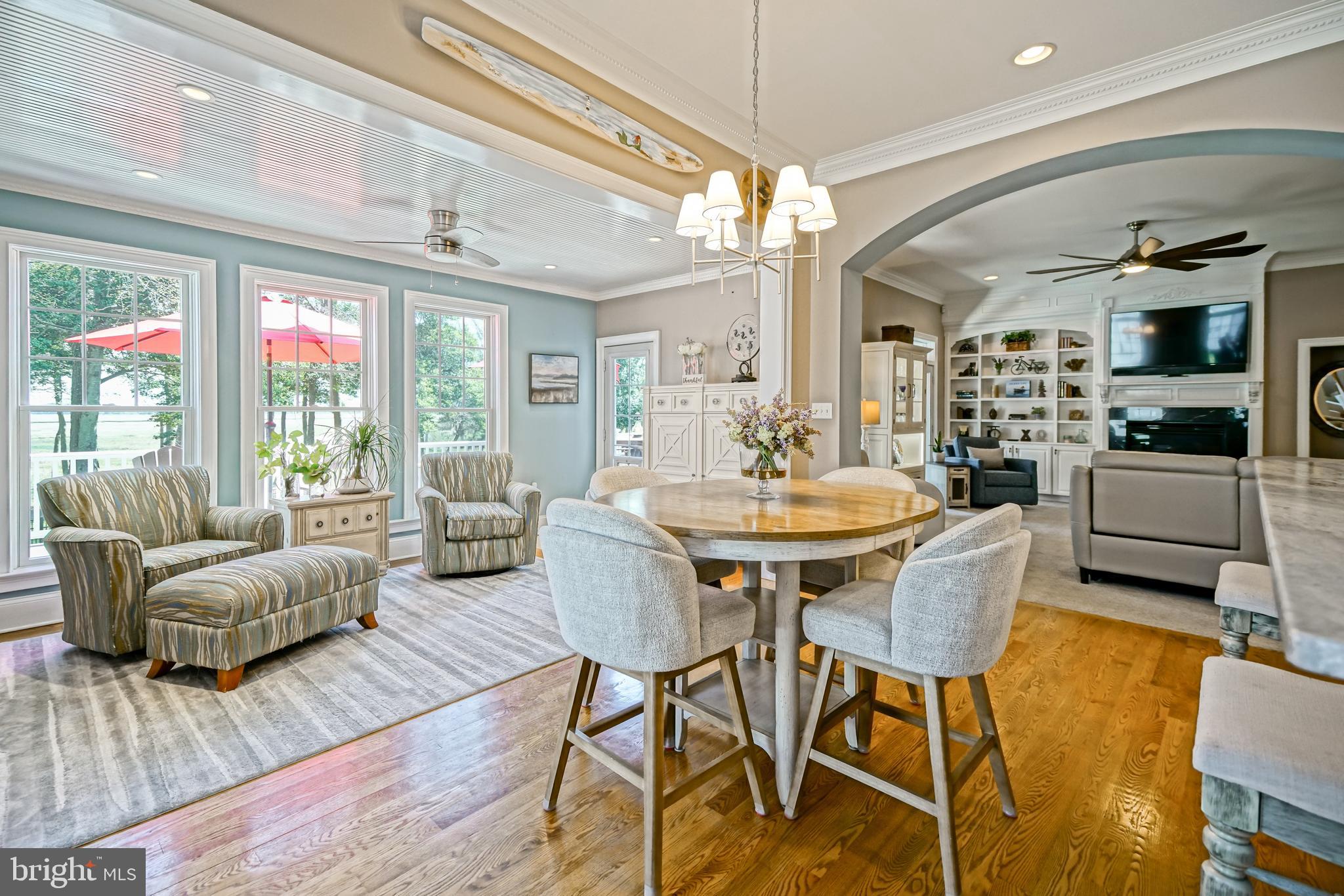 WOLFE POINTE - Residential