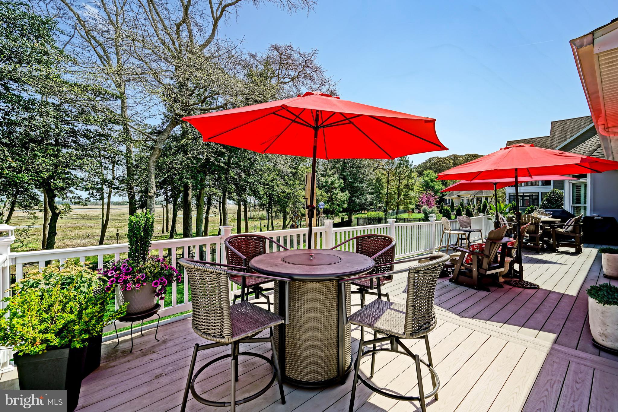 WOLFE POINTE - Residential