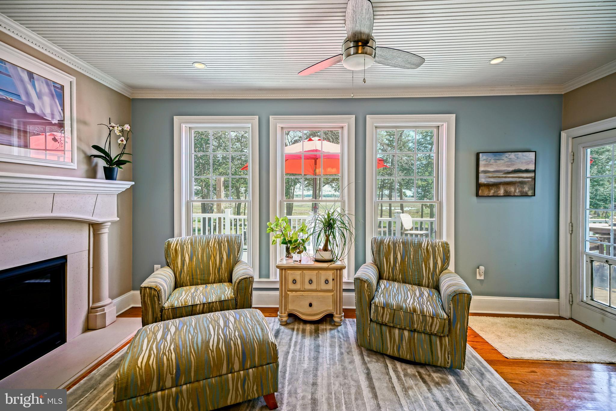 WOLFE POINTE - Residential