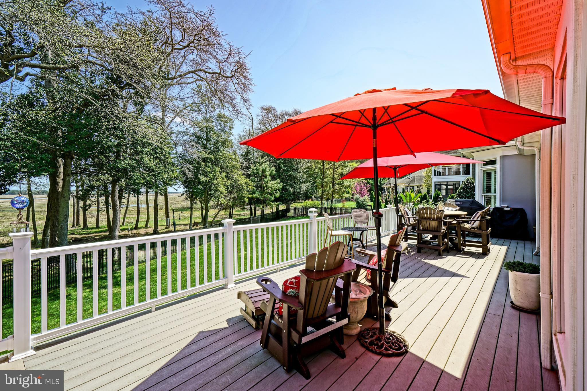 WOLFE POINTE - Residential