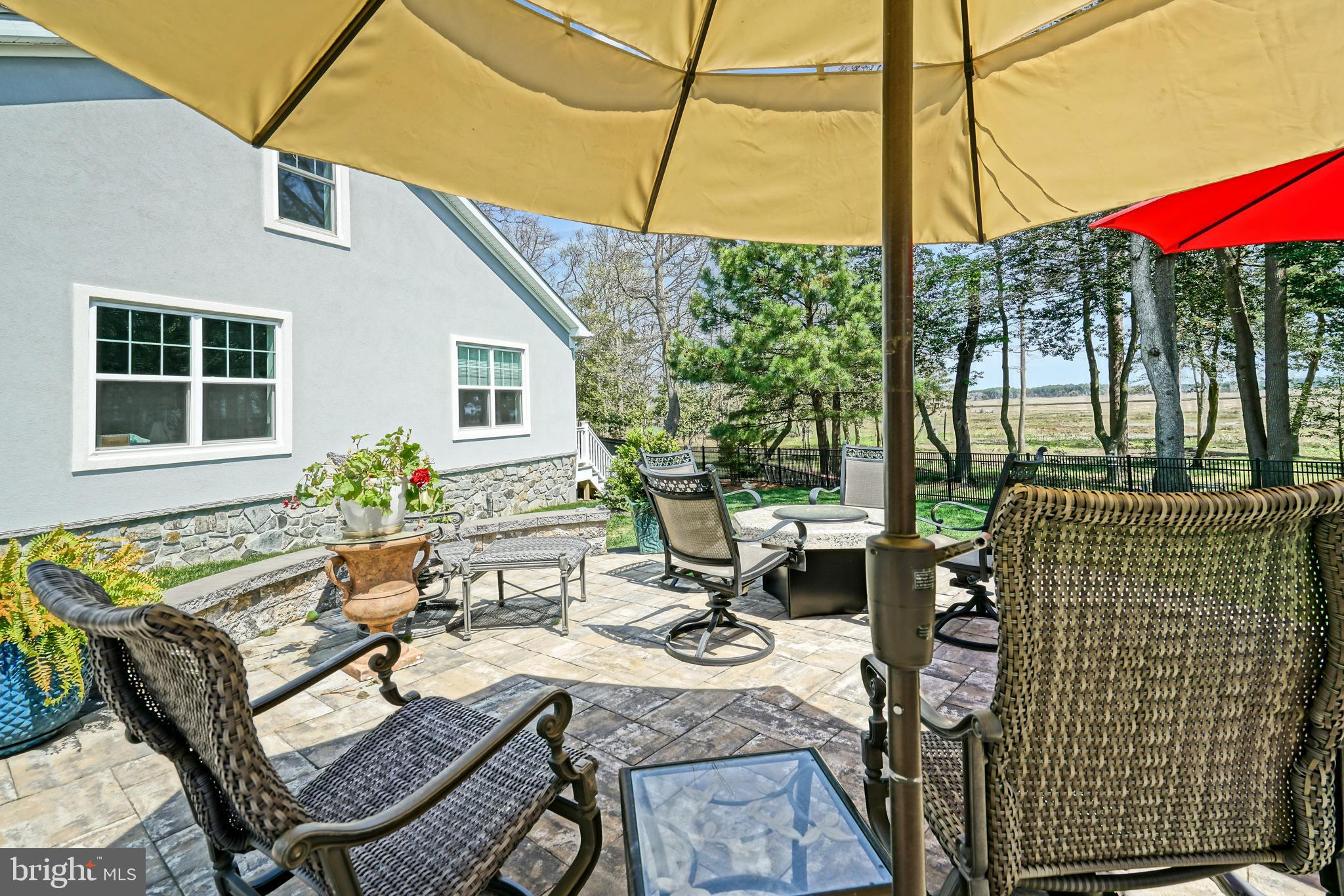 WOLFE POINTE - Residential