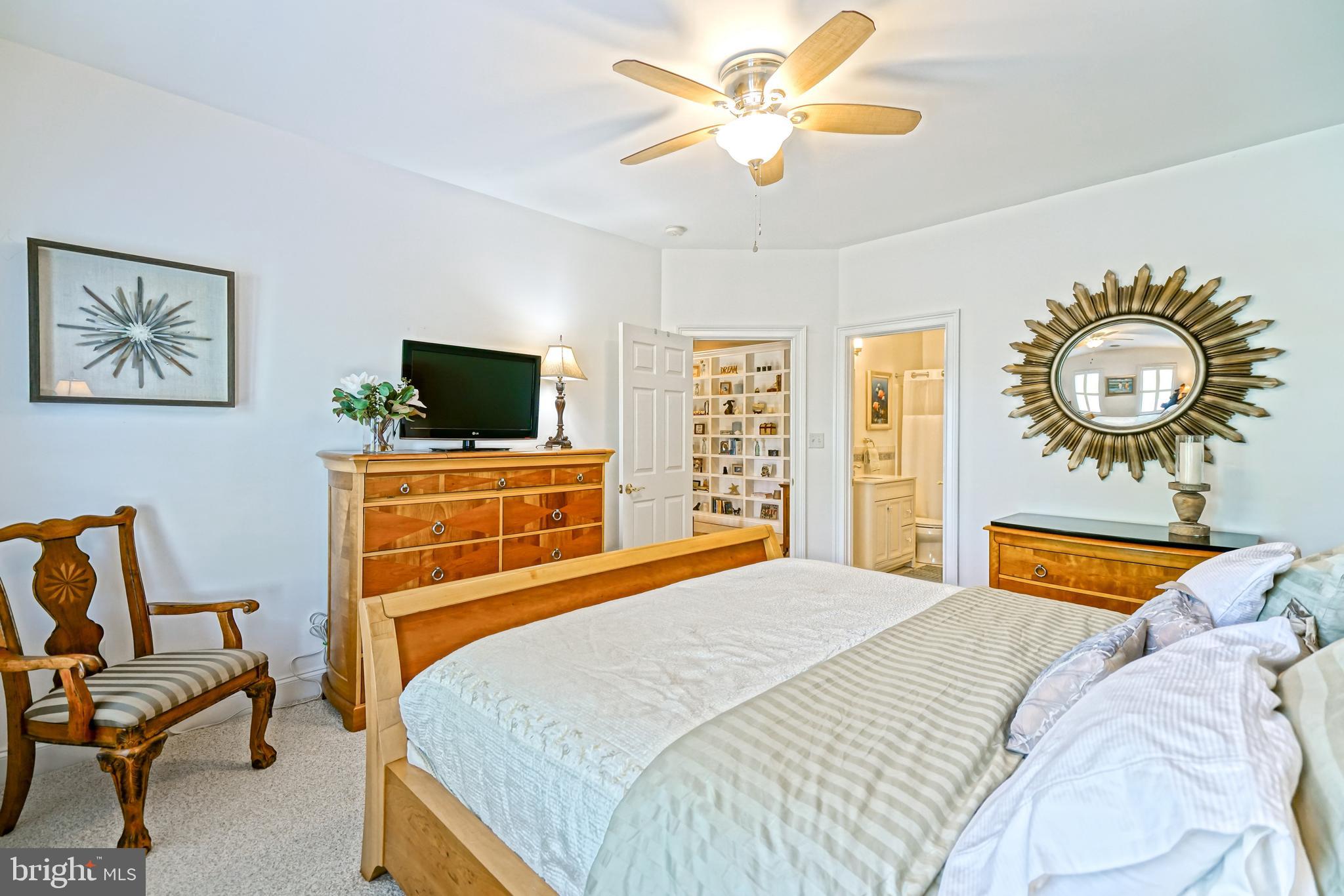 WOLFE POINTE - Residential