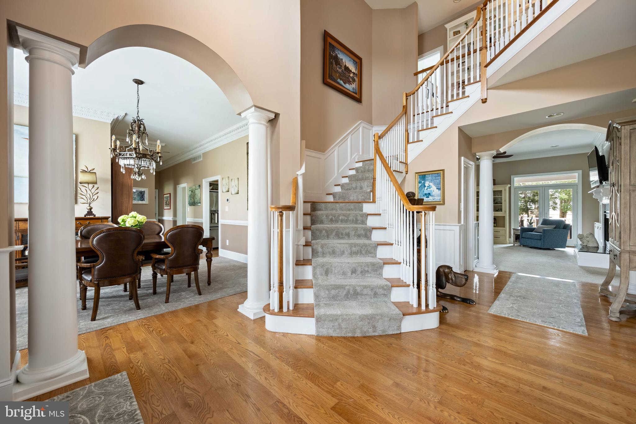 WOLFE POINTE - Residential