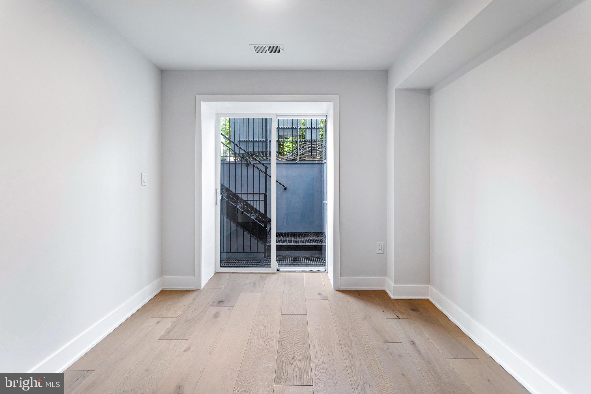 845 19TH STREET NE 4