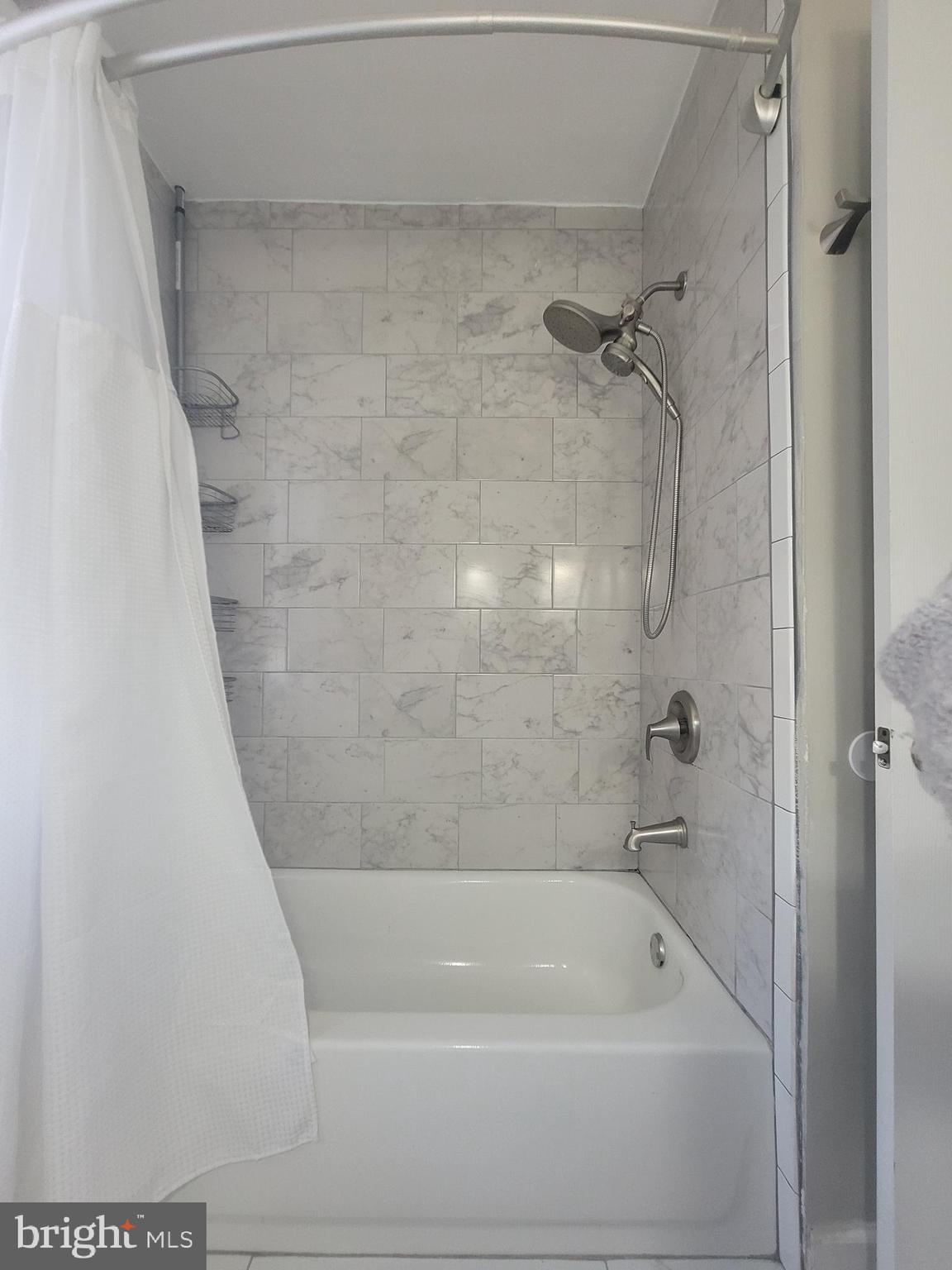 ARONIMINK - Residential Lease