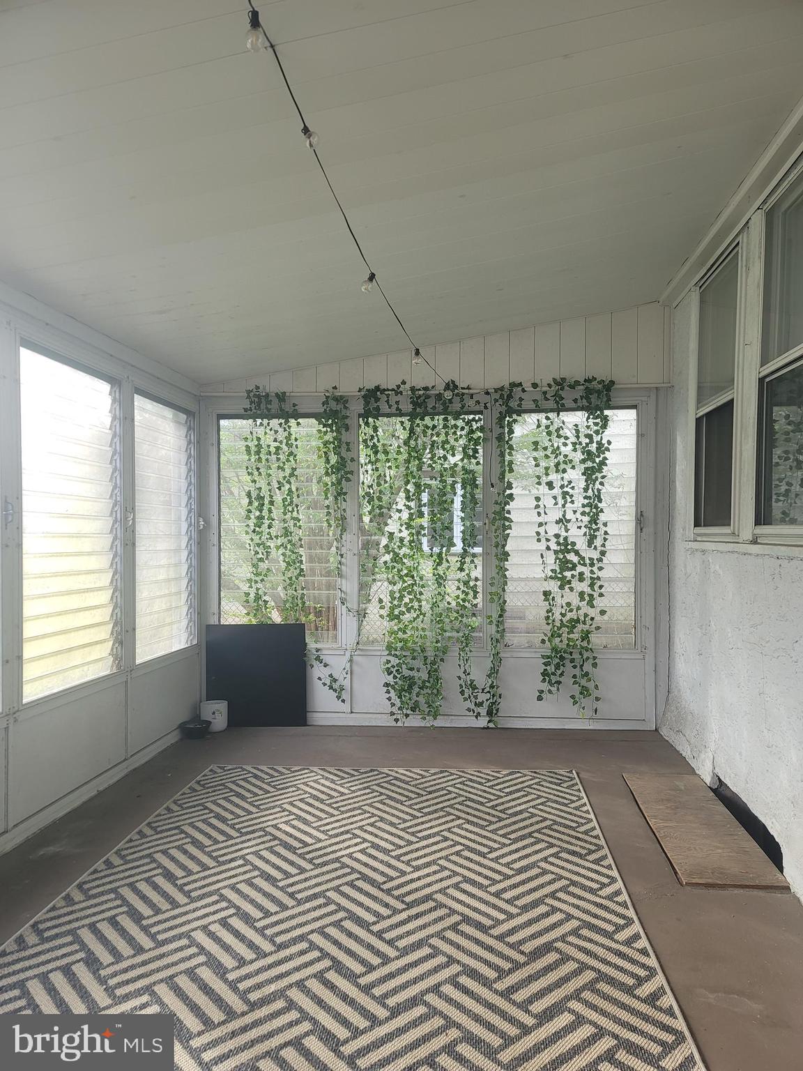 ARONIMINK - Residential Lease