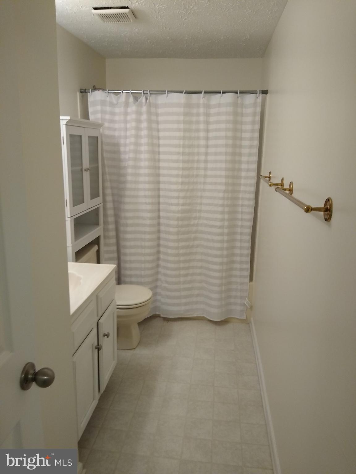 RESTON - Residential Lease