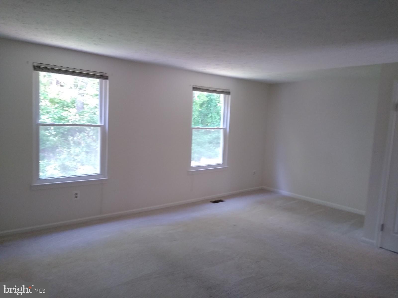 RESTON - Residential Lease