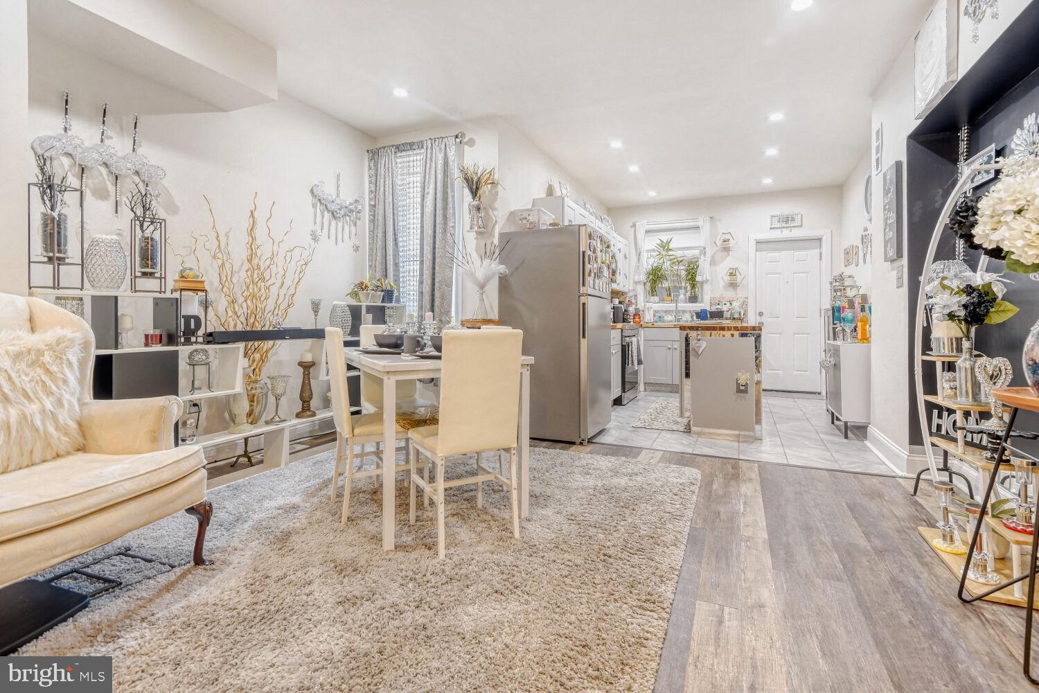 MONTEBELLO - Residential