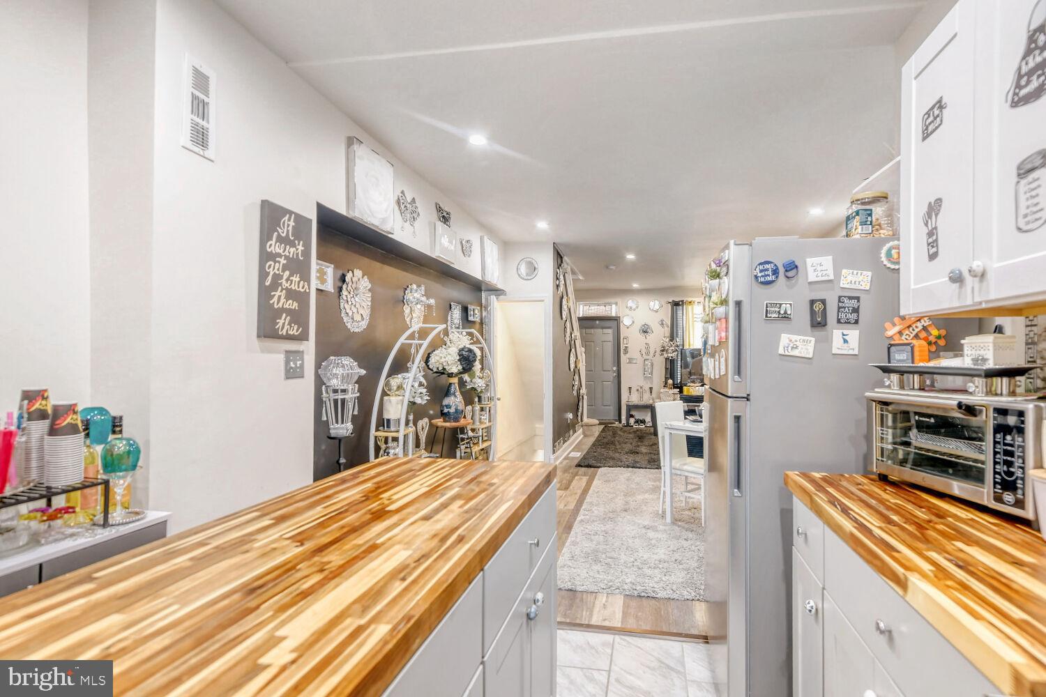 MONTEBELLO - Residential