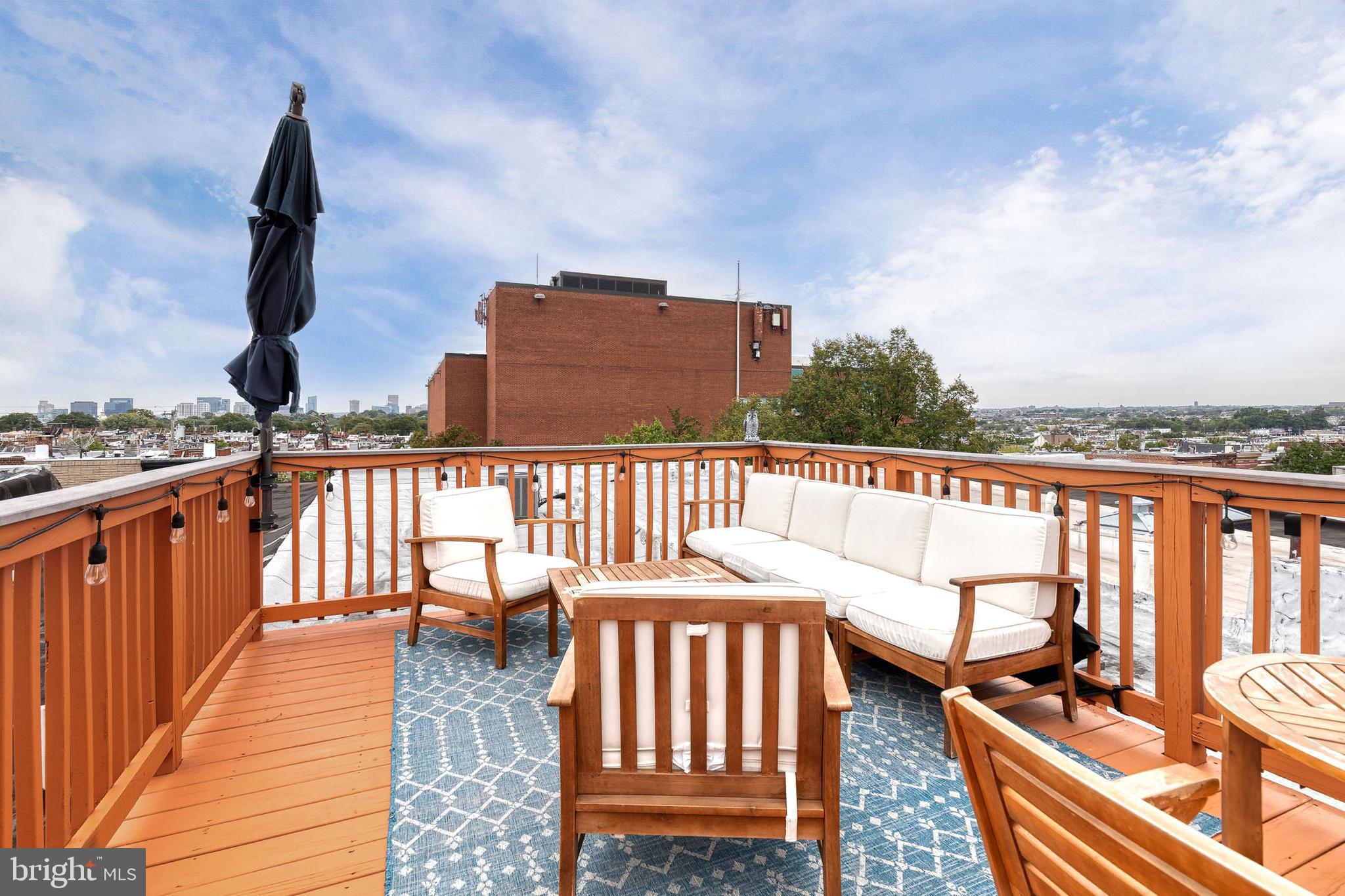 HIGHLANDTOWN - Residential