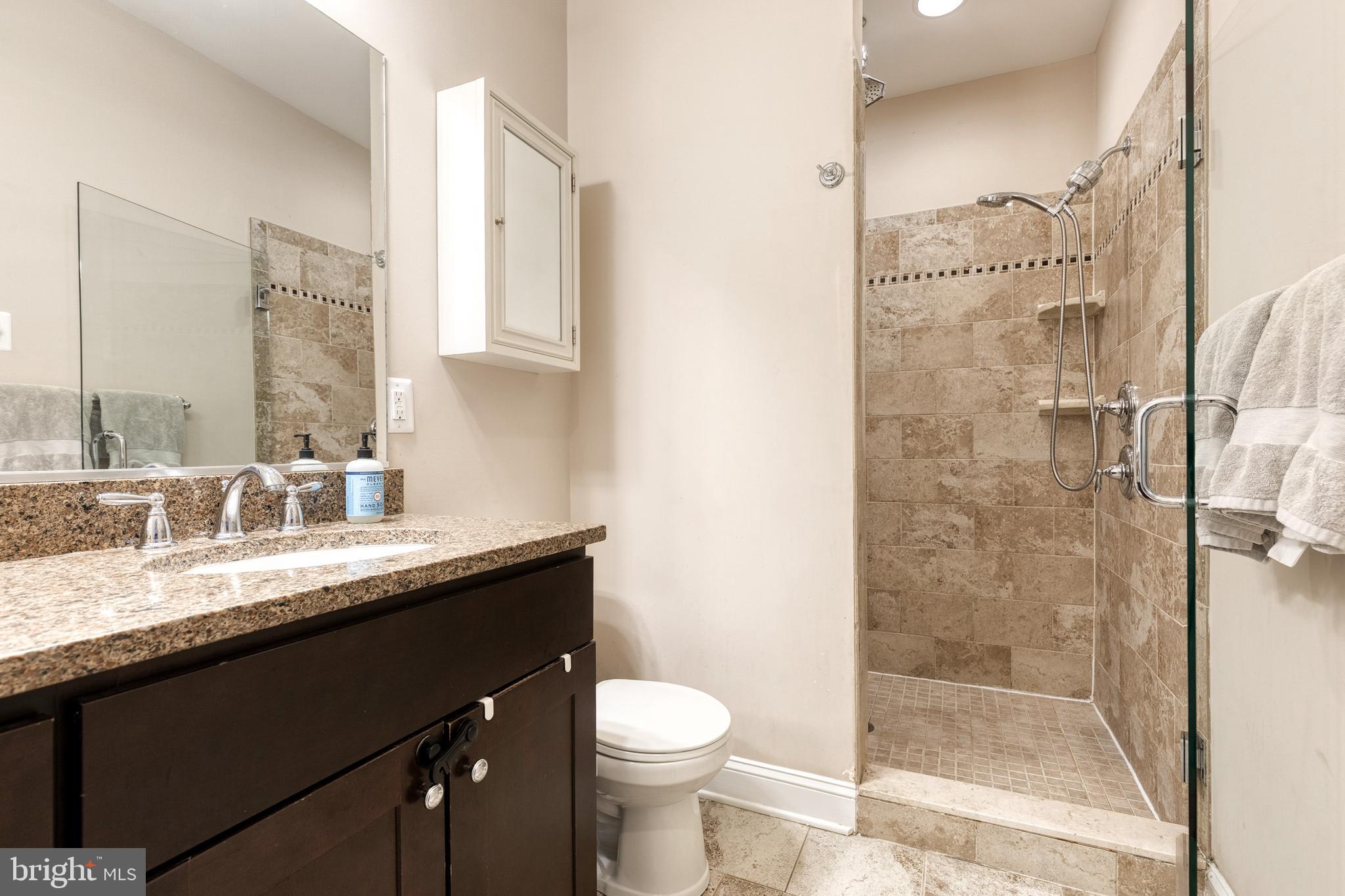 HIGHLANDTOWN - Residential