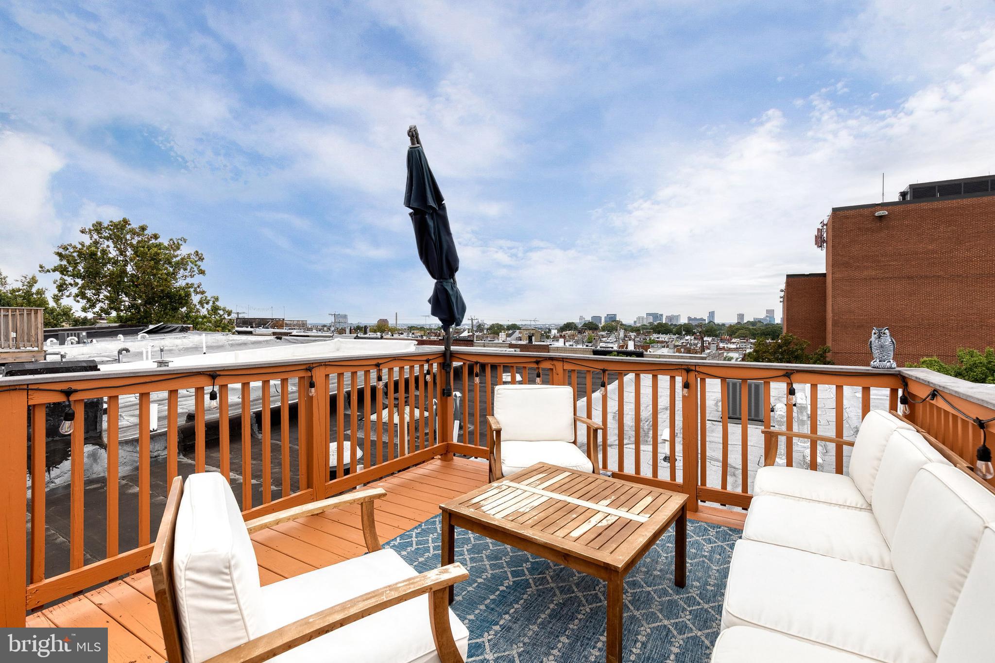 HIGHLANDTOWN - Residential