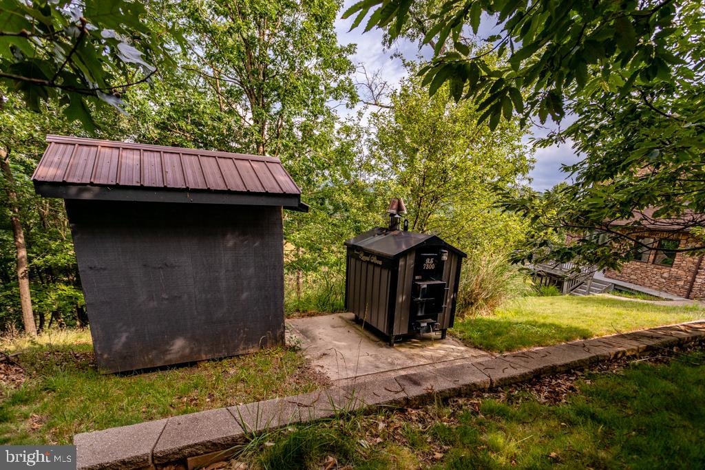 NONE UNRESTRICTED - Residential