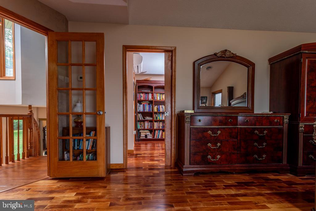 NONE UNRESTRICTED - Residential